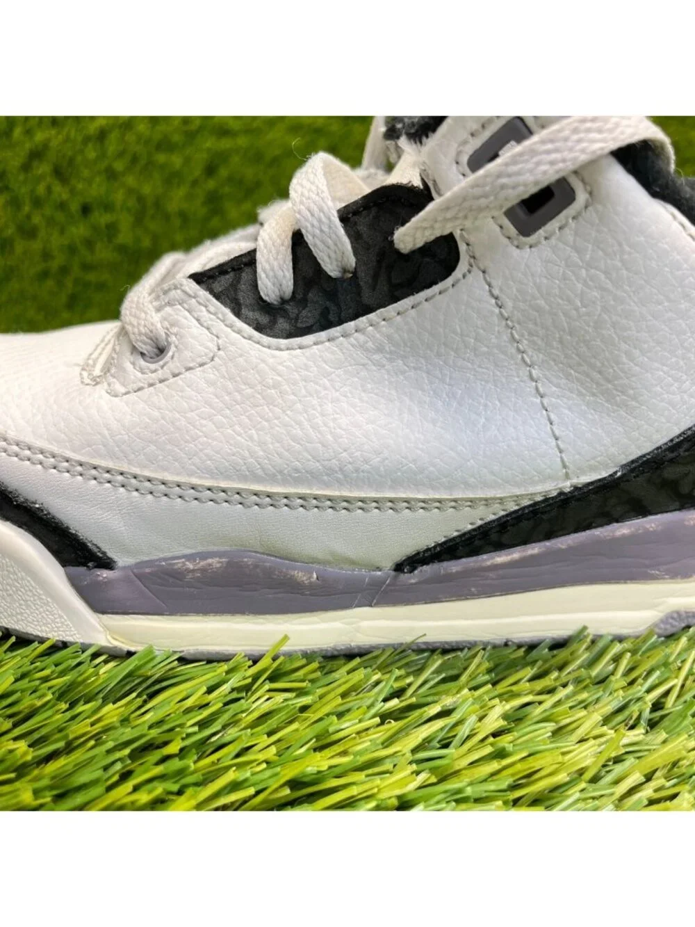 Nike Air Jordan 3 Retro Boys Size 13C White Athletic Basketball Shoes Sneakers
